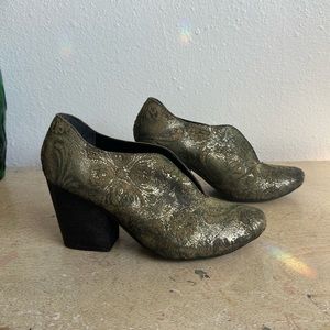 Papucei Handcrafted Patterned Suede Chunky Heels